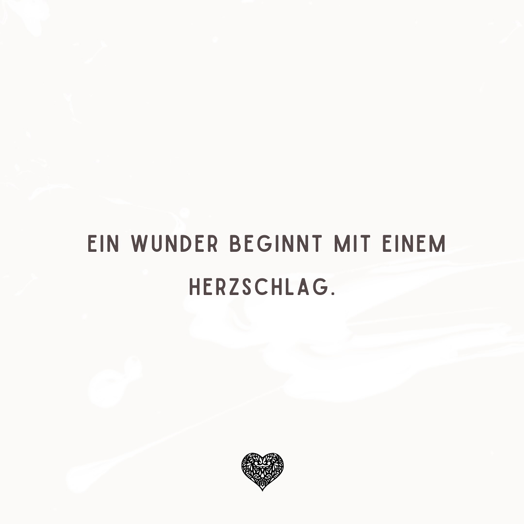 06/06/2025
„Ein Wunder beginnt mit einem Herzschlag.”🤍
Genau diesen Zauber halte ich für euch fest – die leisen, kostbaren Momente, in denen das Leben beginnt.
Ein Babybauchshooting ist viel mehr als Bilder – es ist eine Erinnerung an diese besondere Zeit voller Vorfreude, Liebe und Herzklopfen.
Buche jetzt dein Fotoshooting. 📸 

#zitate #quotes #lebensweisheiten #erinnerungen #familienfotografie #familienshooting #familyphotography #erinnerungen #photoshooting #photoshoot #canoneosr #straubing #deggendorf #momente #kindheit